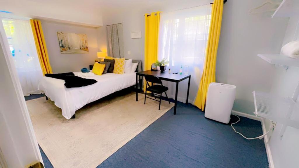 Entire 2-Bed Private Apt - Ewr/Nyc/Outlet Mall Newark Zewnętrze zdjęcie
